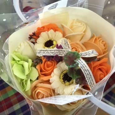 母の日の準備を着々と・・・・｜「竹花園花店」　（岐阜県羽島市の花キューピット加盟店 花屋）のブログ