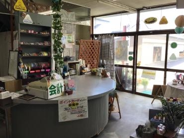 羽島の花屋さんのつぶやき・・・・店のレイアウト変更しました。｜「竹花園花店」　（岐阜県羽島市の花キューピット加盟店 花屋）のブログ